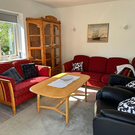 Mandal Apartment Mit Moeglichkeit Ein Boot Zu Benutzen Und Angeln Exterior photo