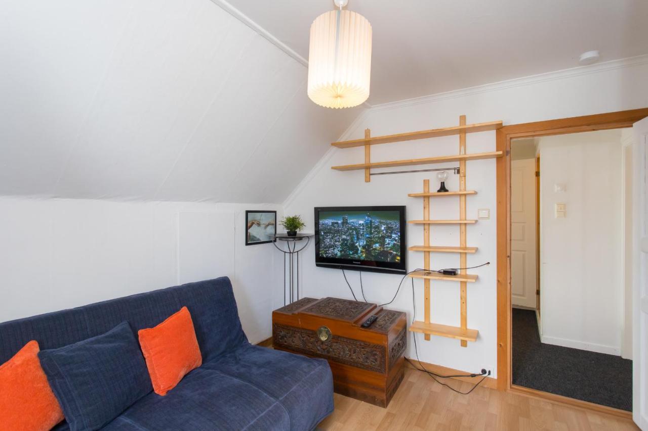 Mandal Apartment Mit Moeglichkeit Ein Boot Zu Benutzen Und Angeln Exterior photo