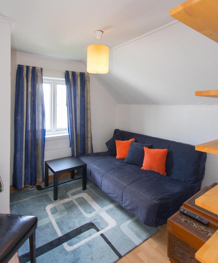 Mandal Apartment Mit Moeglichkeit Ein Boot Zu Benutzen Und Angeln Exterior photo